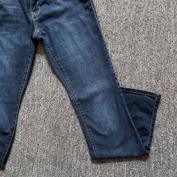 Cabi - Medium Wash Boot Cut Jeans - Style #916R - Size 4 - Picture 9 of 10